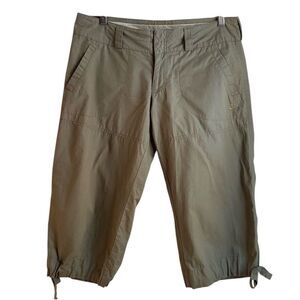 Nike | Olive Green Capri Pants, Size M
